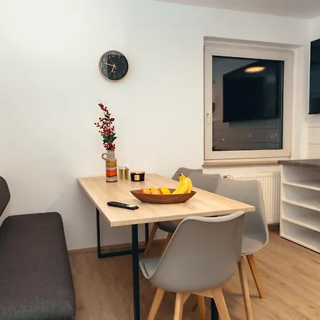 公寓 Lgh2-4 Schlafzimmer, Voll Ausgestattet, Wlan, Balkon, Self-check-in