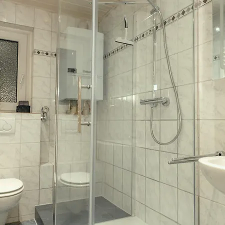 Lgh2-4 Schlafzimmer, Voll Ausgestattet, Wlan, Balkon, Self-check-in Apartment