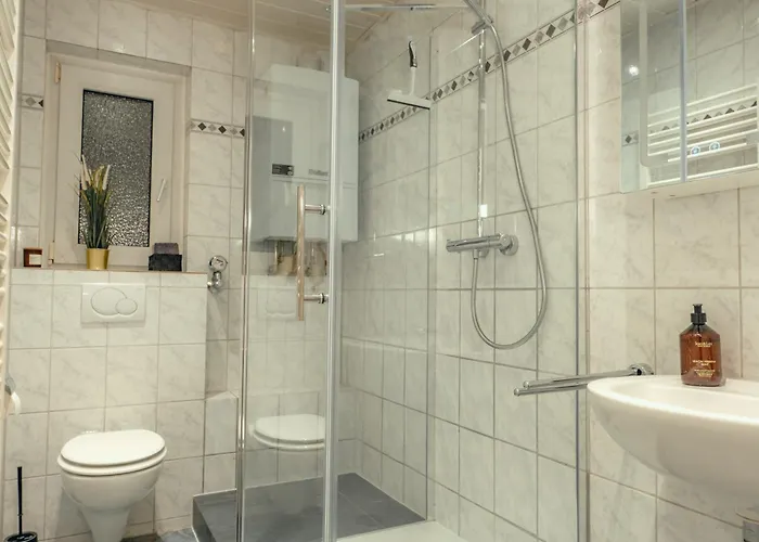 Lgh2-4 Schlafzimmer, Voll Ausgestattet, Wlan, Balkon, Self-check-in 公寓